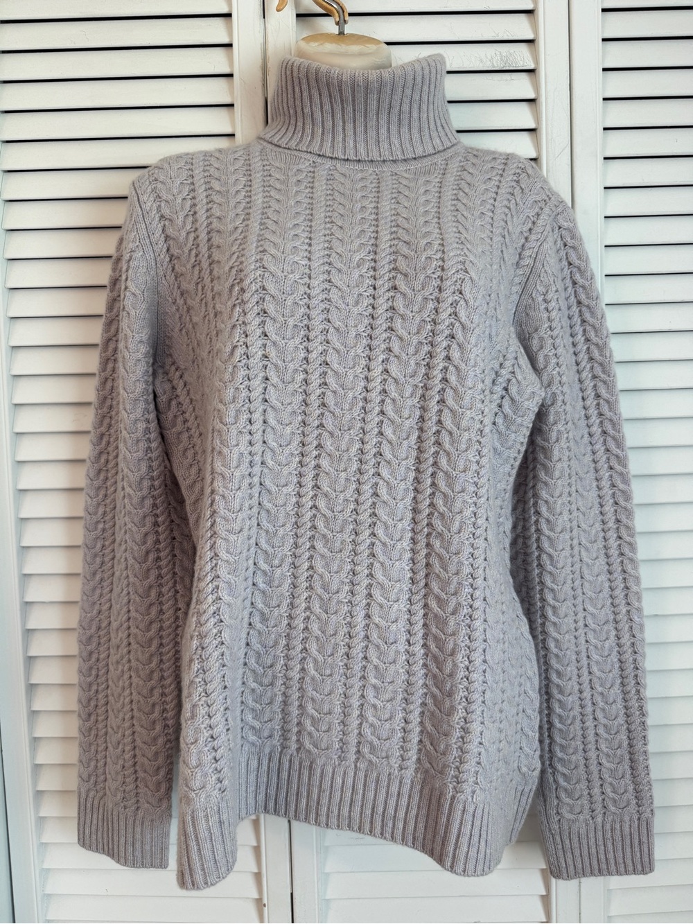 Brooks Brothers Cashmere Cable Knit Lilac Turtleneck Sweater Large Fisherman